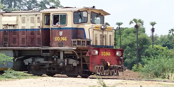 ミャンマー国鉄の電気機関車